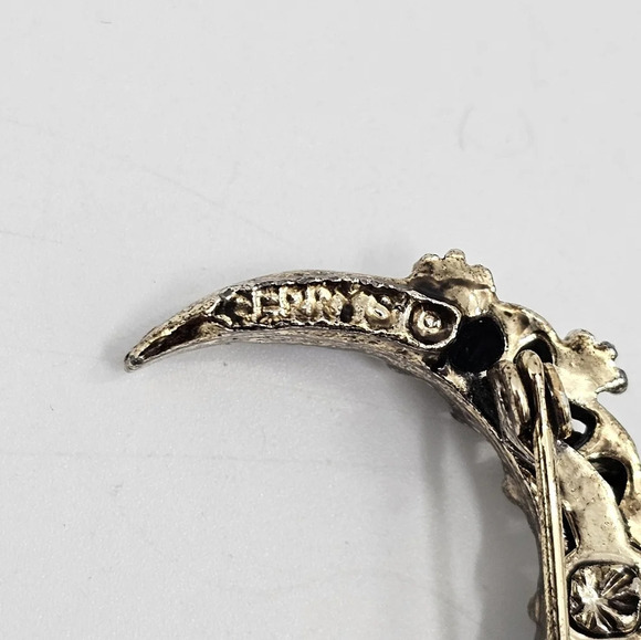 Vintage Signed Gerry Weber Crescent Moon Brooch Pin Gold Tone Green Enamel - Picture 3 of 5